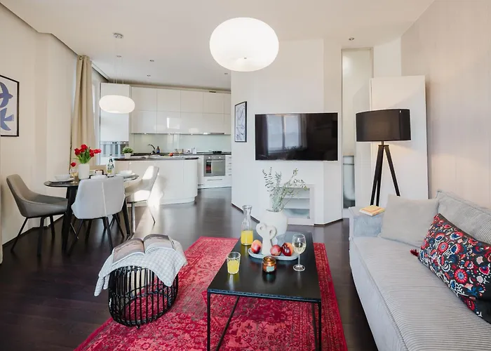Days - Open-plan With Netflix In Zizkov *