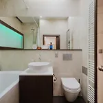 Days - Open-plan With Netflix In Zizkov 布拉格
